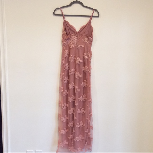 A Night in Tokyo Maxi Lace Dress - Picture 3 of 3